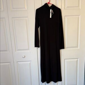 Uniqlo x Velvet by Graham Spencer heat tech lounge maxi dress long sleeve